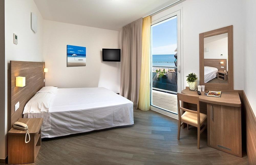 Hotel Atlantic & Spa Gabicce Mare Exterior foto
